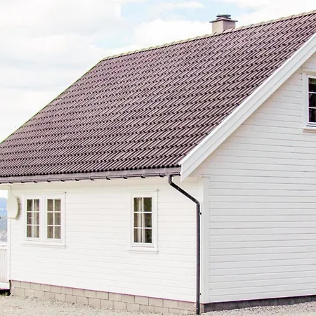 Holiday home Cozy In With House A Mountain View